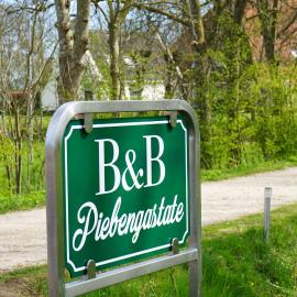 B&B Piebengastate Welsrijp, מלון בWelsrijp