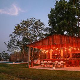 Seven Blue House Village & Lodge
