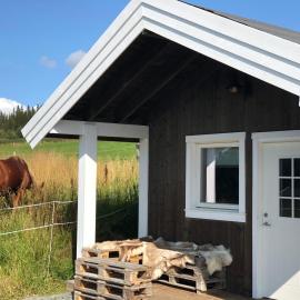 Hytte på Myhre Gård, hotel en Skammestein