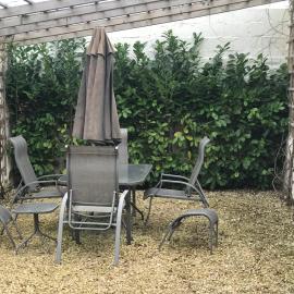 Cozy lodge with private garden and bbq, hotel in Barton-upon-Humber