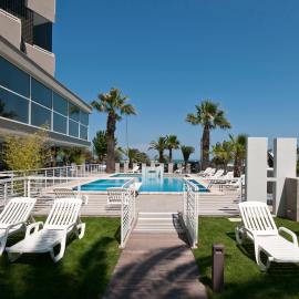 Hotel Eden, khách sạn ở Alba Adriatica