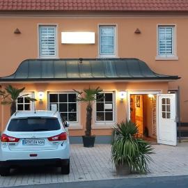 Hotel und Pension Al Dente, hotel en Nünchritz