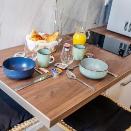 Le Nid - Appart'Hotel Le Gatsby, hotel in Saint-Quentin