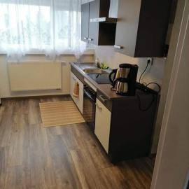 Ferienwohnung Andreea、ザールルイのホテル
