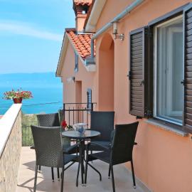 Apartment Elsa-2 by Interhome