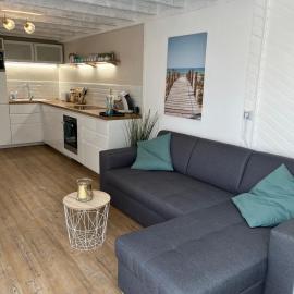 Maisonnette à 300 m du lac de Biscarrosse, hotel u gradu Biskaros