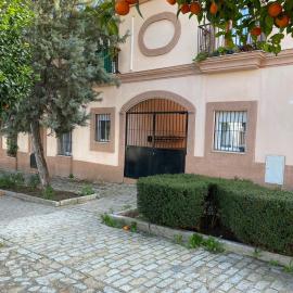 Sevilla. Gerena Casa Rural para familia o profesionales, hotel u gradu Gerena