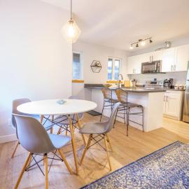 Viesnīca Storm Bay, Modern 1 Bed Suite and Chefs Kitchen pilsētā Jūklūlita