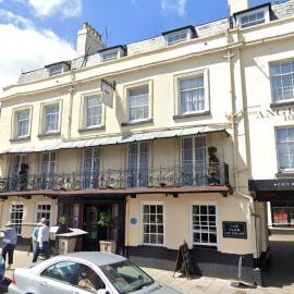 Lymington में, होटल The Angel & Blue Pig