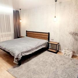 Апартаменты улица Владимира Бызова, hotel in Kryvyi Rih