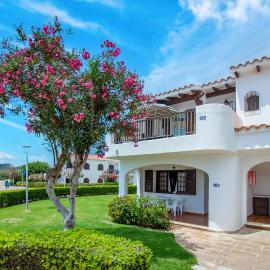 Cheap & Chic Apartamento en Son Bou de 3 dormitorios, hotel a Son Bou