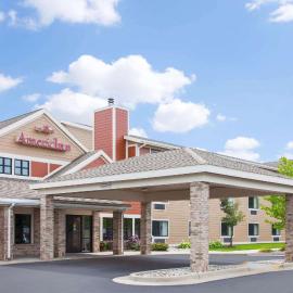 AmericInn by Wyndham Greenville, hotel in Greenville