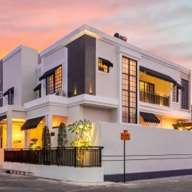 Hening Pool Villa, hotel a Purwokerto