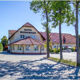 Zajazd Pod Jesionami, hotel din Nisko