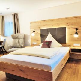 Hotel Restaurant Zur Linde，Erbach的飯店