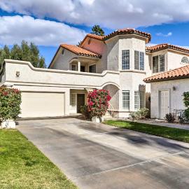 Chic Palm Desert Condo w/ Resort-Style Amenities!, Hotel in Palm Desert