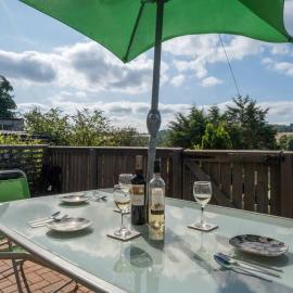Superhost House Brechin sleeps 6, 3 bedrooms, Hotel in Brechin