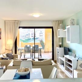 Duquesa Village (La Casa del Loonos), hotel in Manilva
