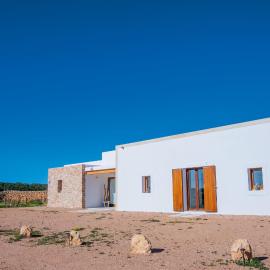 NEW LUXURY VILLA - Es Pujol de na Rita, hotel in La Mola
