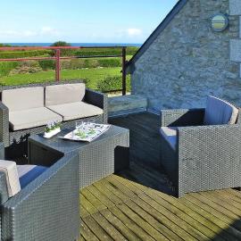 Stone House in Cleder near Sandy Beach, Hotel in Cléder