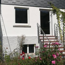 Historisches Ferienhaus "Schwalbennest" mit Eseln