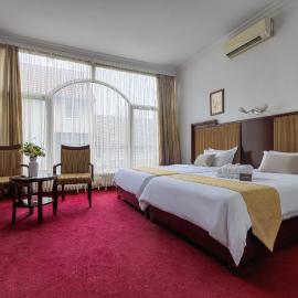 Garni Hotel Planeta Inn, отель в Нови-Саде