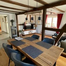 Ferienwohnung Zur Rhön Tischlerei, hotel em Wiesenthal