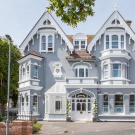 Oaklands Guest House, hotel in Weymouth