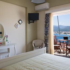 Mirella Studios, hotel em Loutra Oraias Elenis