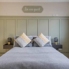 Seaview 1 bed open condo - free parking, hotel v destinácii Brighton & Hove