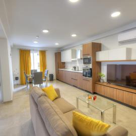Spacious and tastefully furnished 2 bedroom apartment DDIF1-3, hotel a Il-Gżira