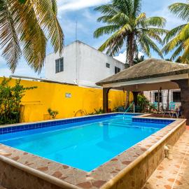 Progreso में, होटल Malecon Beach House in Progreso 1 block from beach