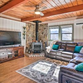 Close to Hiking & Dtwn: Mtn-View Prescott Home!