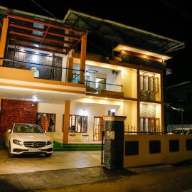 Belljem Homes -your own private resort -1 BR, хотел в Трисур
