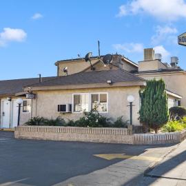 Holly Park Motel near LAX
