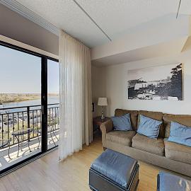 WI29A Water Street Condos Unit 602, hotel in Wilmington