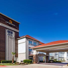 La Quinta by Wyndham Garland Harbor Point, готель у місті Гарленд