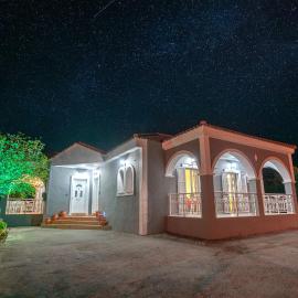 La Nostra Casa Apartments 2, hotel i Psarou
