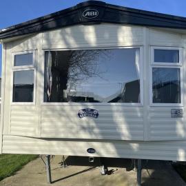 Excellent caravan 4 birth sleeps 6 Tranquil site