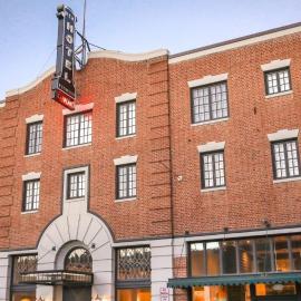 SCP Redmond Hotel، فندق في ريدموند