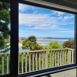 Tree House, hotel a Taieri Mouth