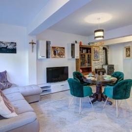House of Velebit Adria, hotel in Senj