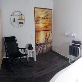 Ferienwohnung Christine mit Sauna und Whirlpool, hôtel à Utzerath