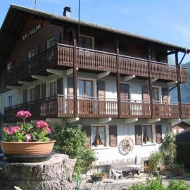 Chalet Bois Vallons Chambres d'Hôtes, hotel a Morzine