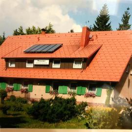 Ferienhaus am Rennsteig-Pension zur Wetterwarte, hotel in Brotterode
