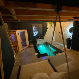 Pasithéa Loft Spa Privatif – hotel w Calais