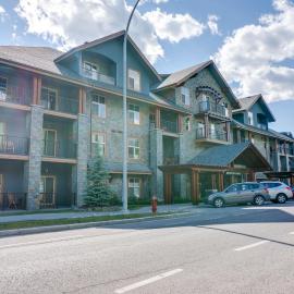 Silver Creek Lodge, hotel in Canmore
