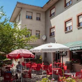Hotel Alto de las Estazadas, готель у місті Canales