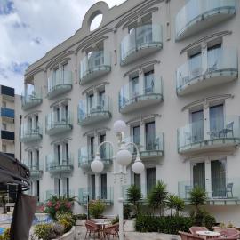 Hotel Ambassador