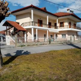 Mary's filoxenia, hotel in Aridaia